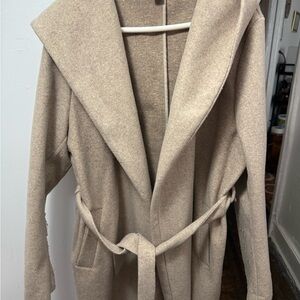 Forever 21 beige hooded wrap coat 🤎